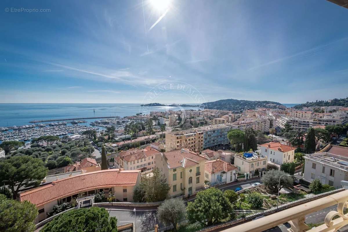 Appartement à BEAULIEU-SUR-MER