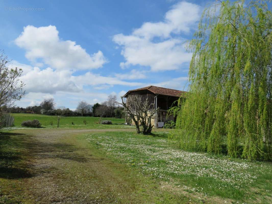 Maison à CASTELNAU-MAGNOAC