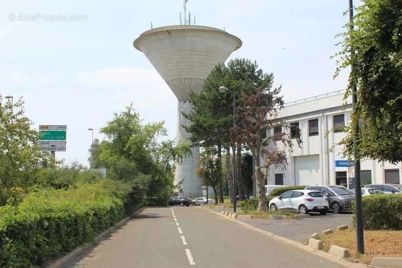 Commerce à GOMETZ-LE-CHATEL