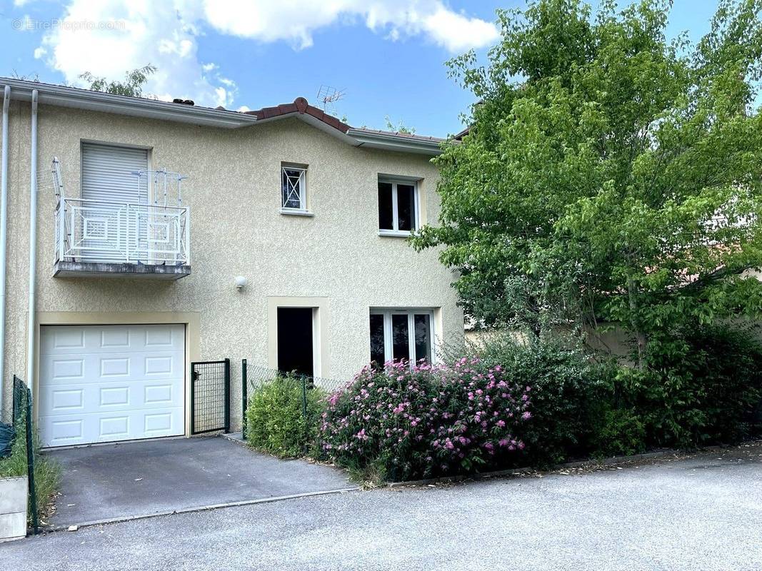 Maison à BOURGOIN-JALLIEU