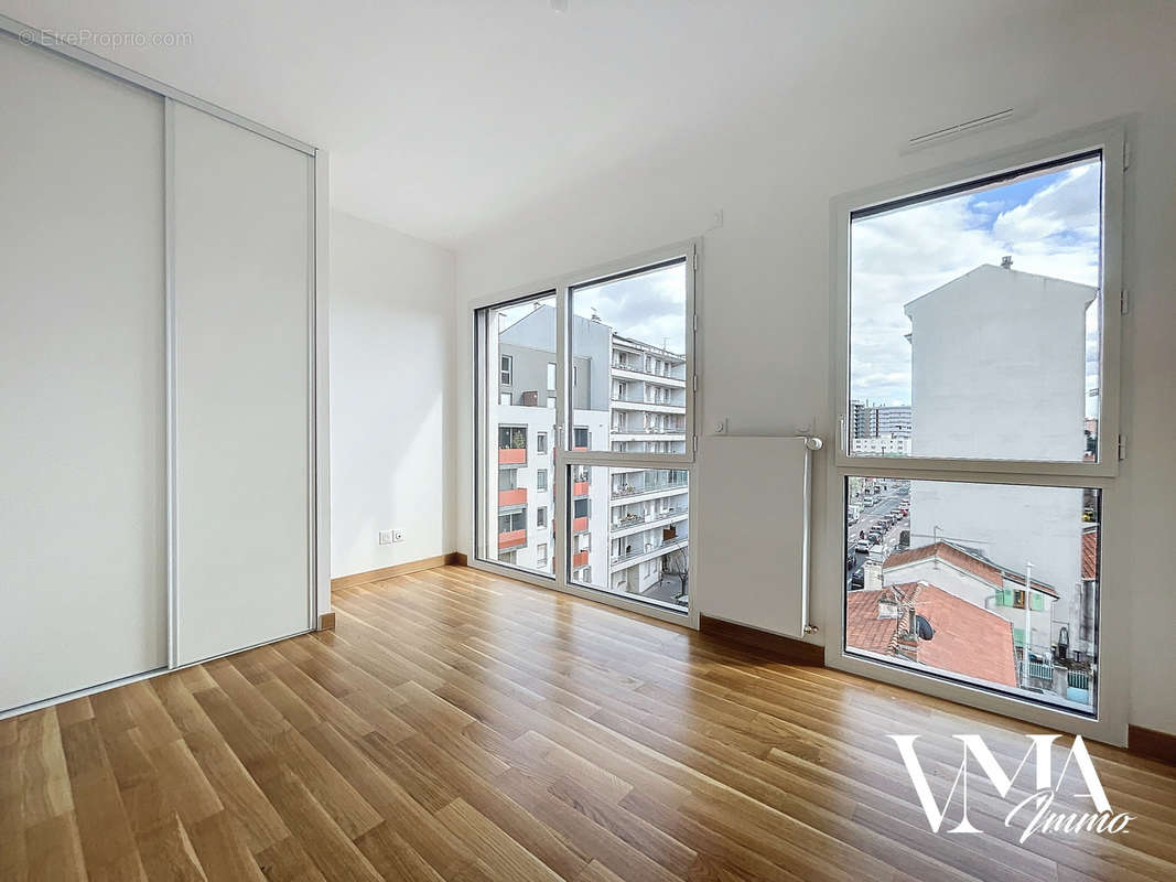 Appartement à LYON-8E