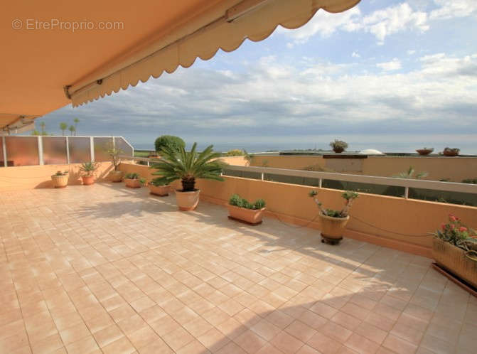 Appartement à ROQUEBRUNE-CAP-MARTIN