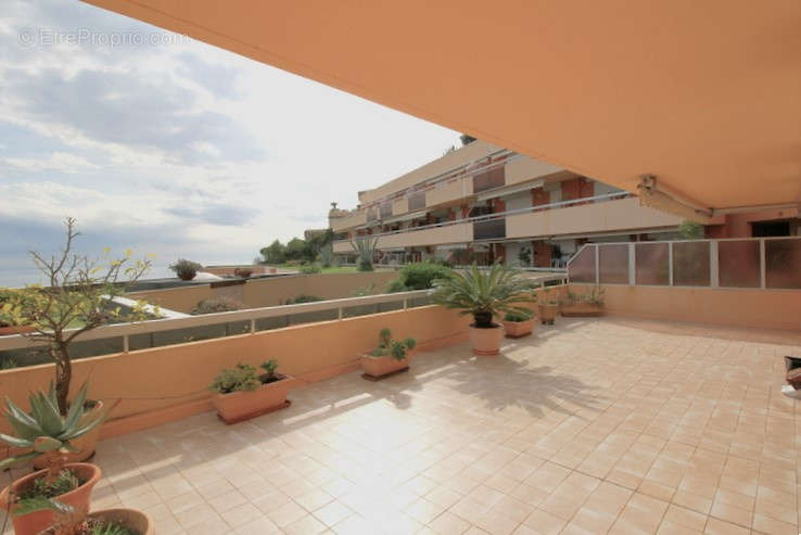 Appartement à ROQUEBRUNE-CAP-MARTIN