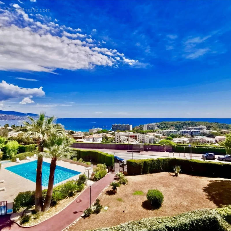 Appartement à ROQUEBRUNE-CAP-MARTIN