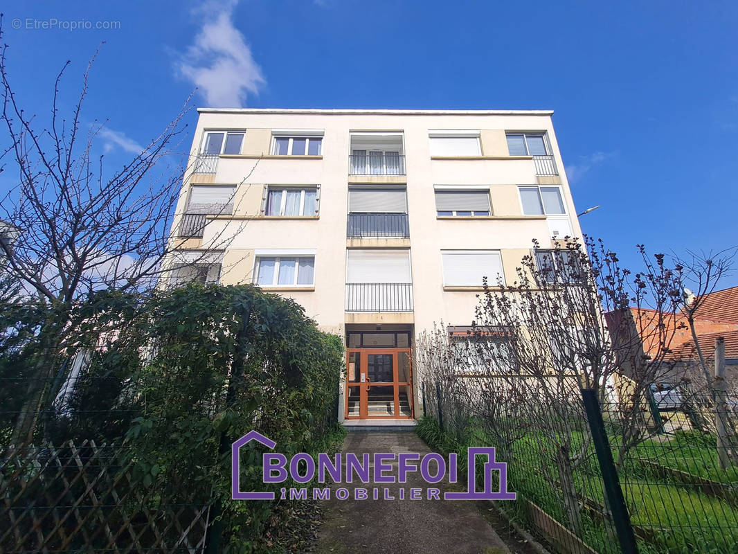 Appartement à CHAMPIGNY-SUR-MARNE