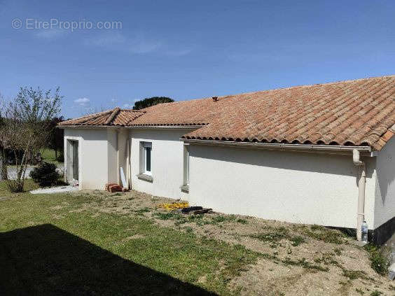 Maison à CHALAIS