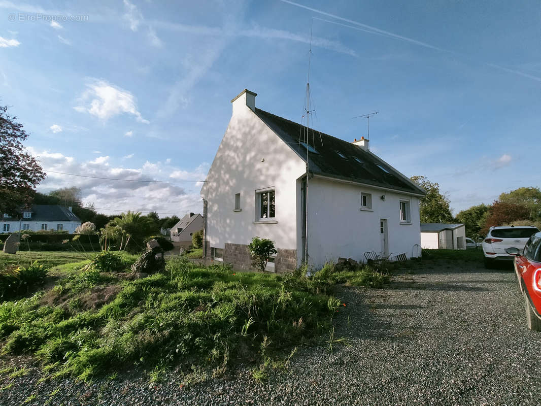 Maison à PLOUEZEC