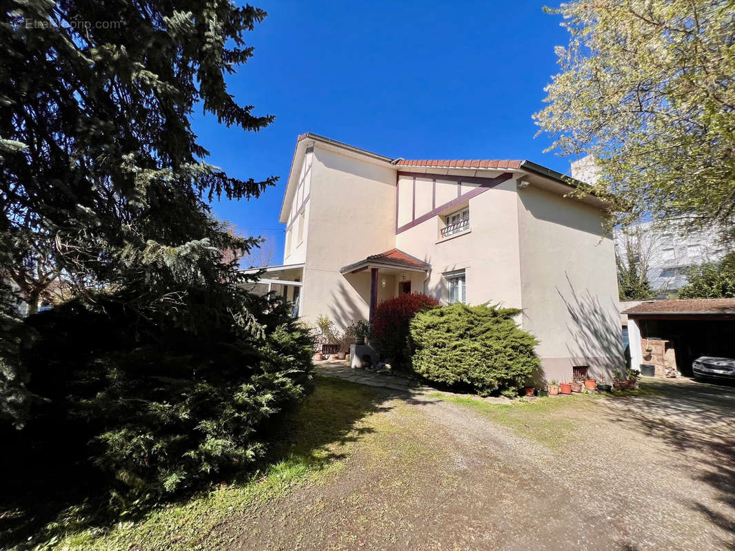 Maison à TARBES