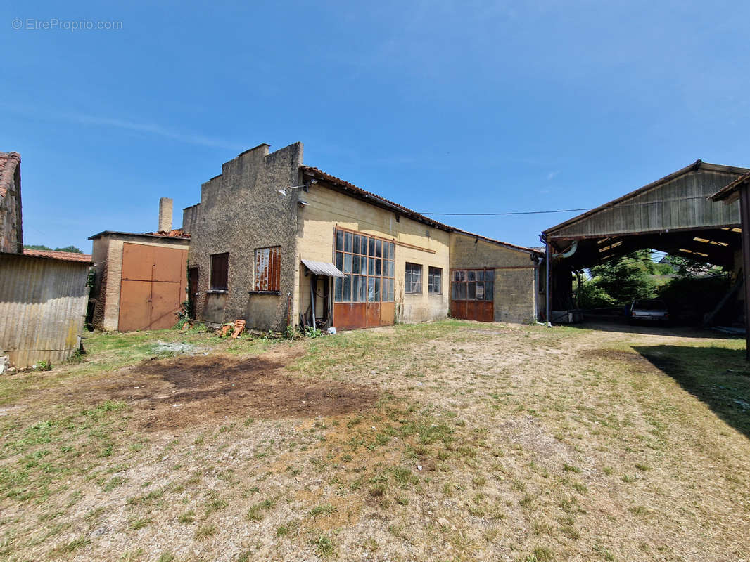 Maison à NADAILLAC