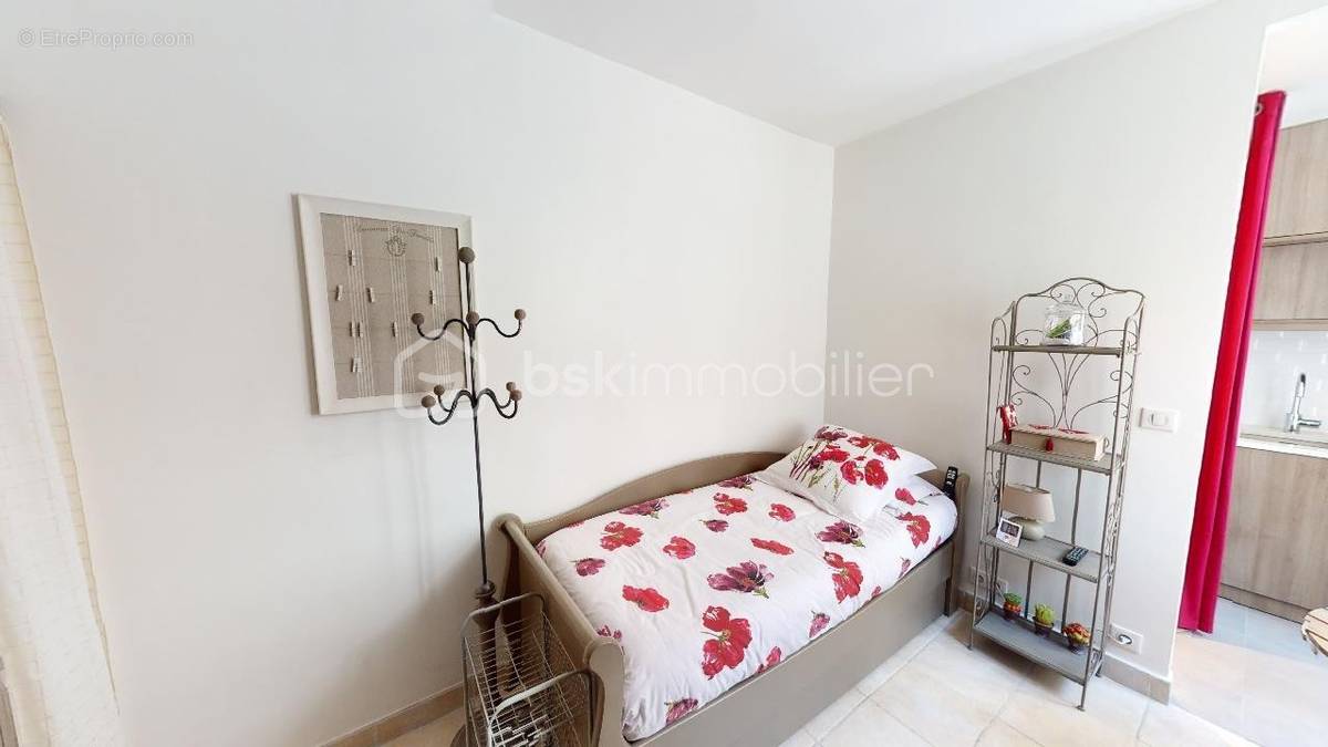 Appartement à PARIS-7E