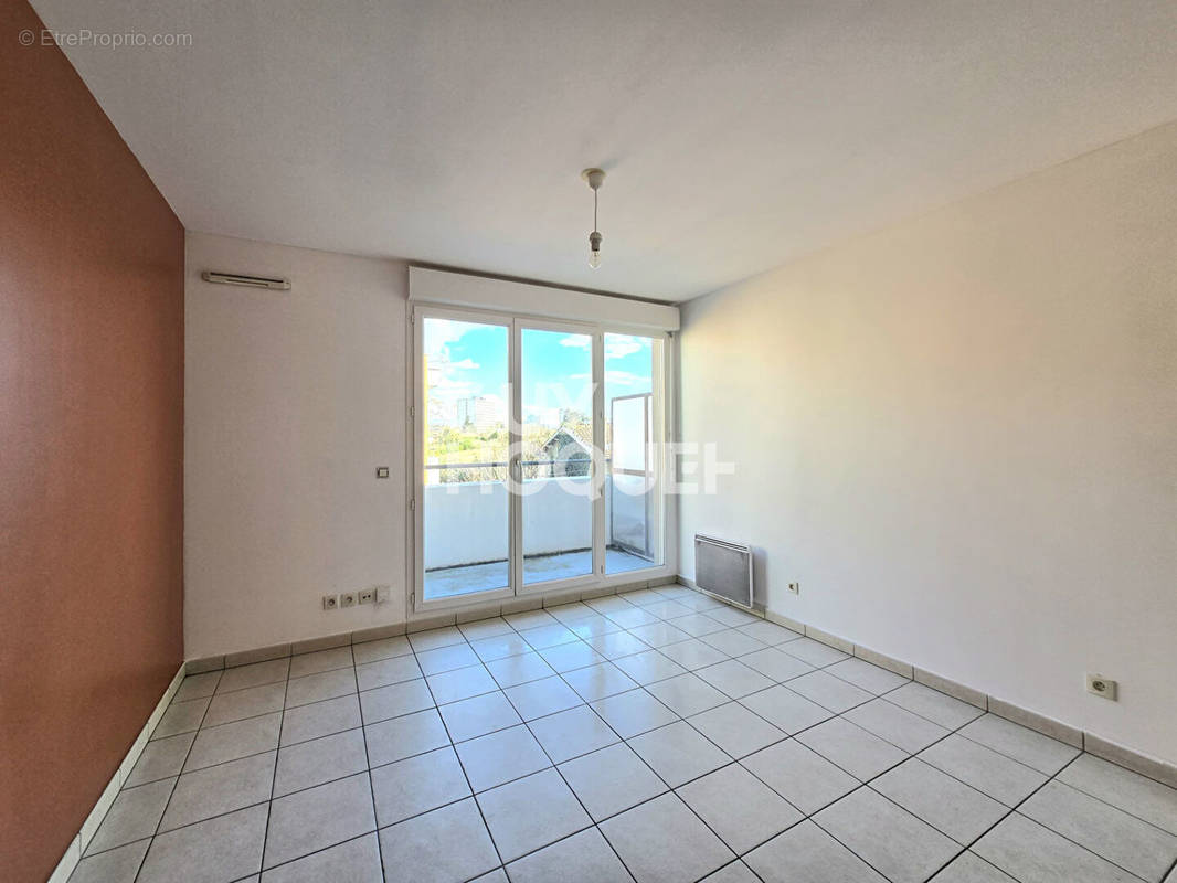 Appartement à RILLIEUX-LA-PAPE