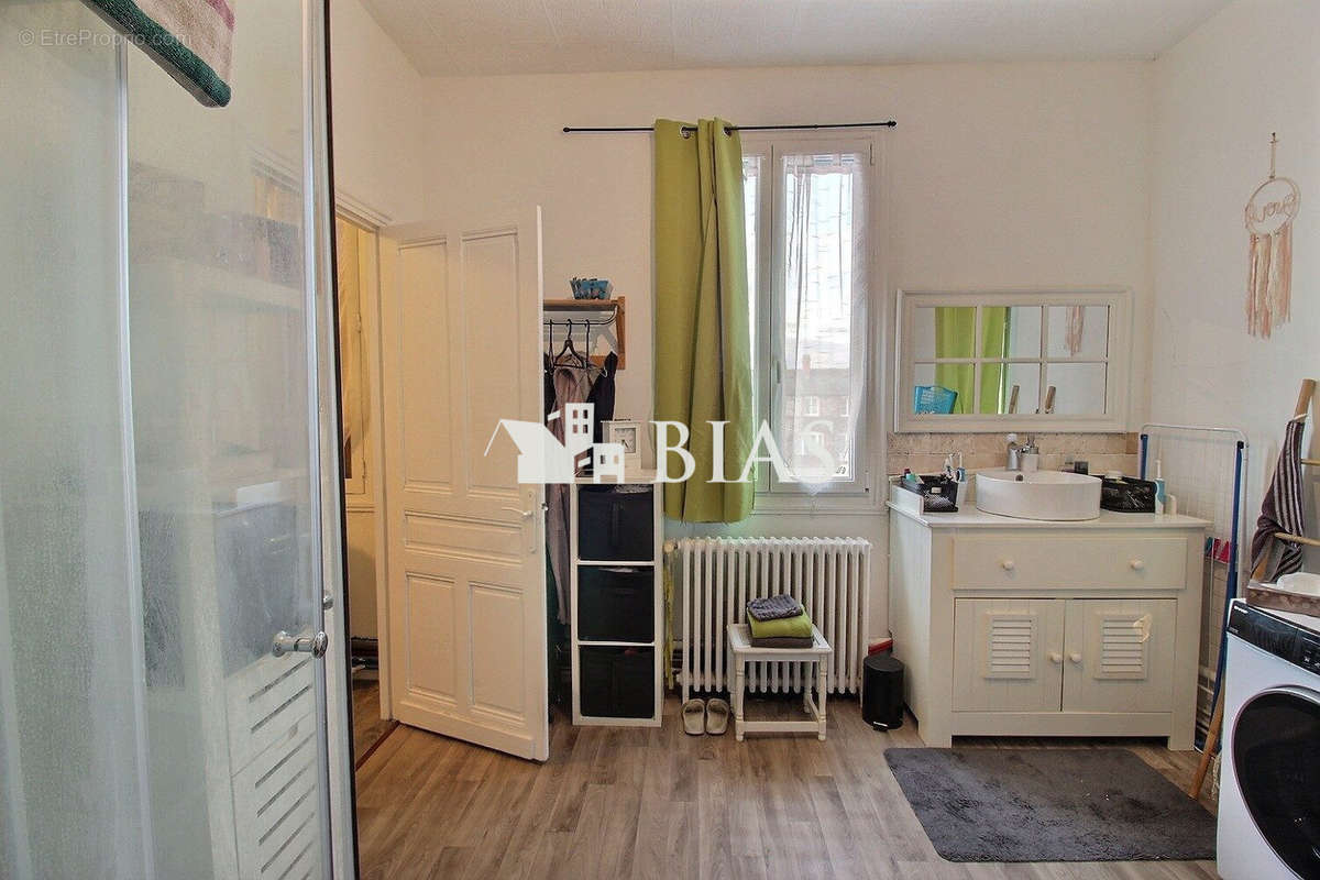 Appartement à SAINT-GEORGES-DU-VIEVRE