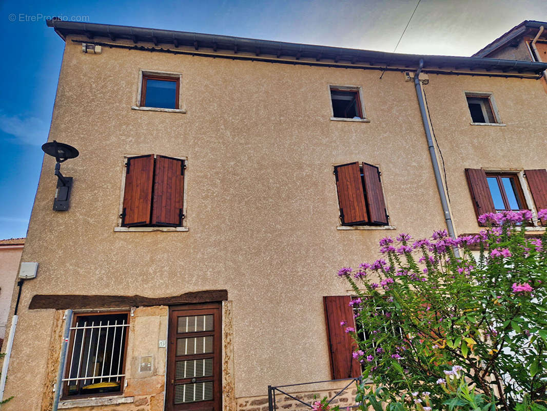 Appartement à TASSIN-LA-DEMI-LUNE