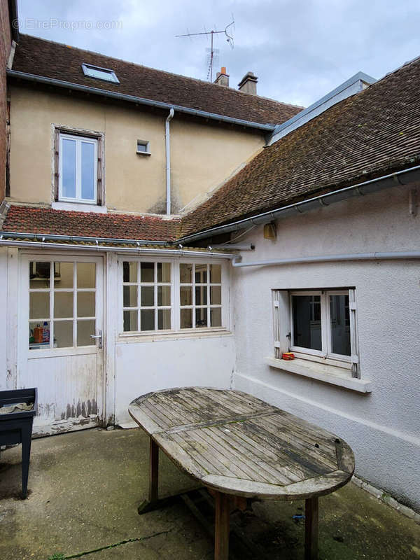 Maison à BEAUVAIS