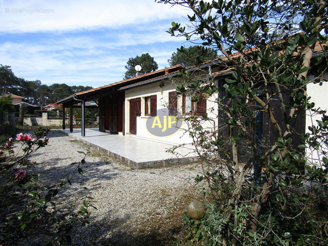 Maison à LACANAU