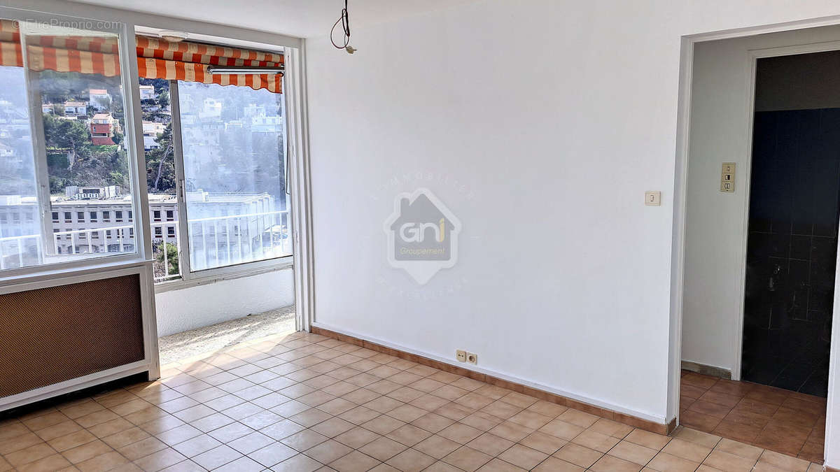 Appartement à MARSEILLE-9E