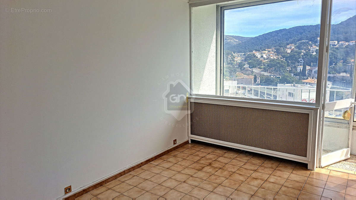 Appartement à MARSEILLE-9E