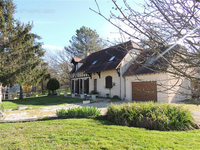 Maison à SAACY-SUR-MARNE