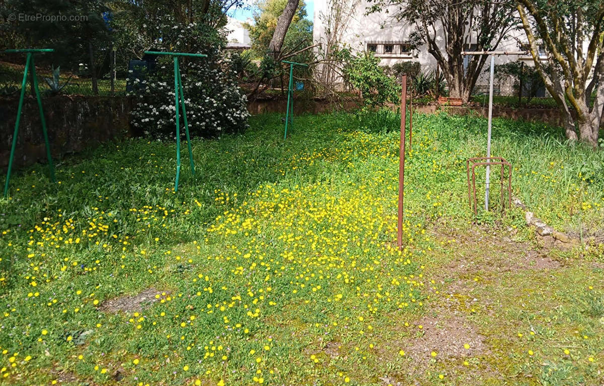 Appartement à LE CANNET-DES-MAURES