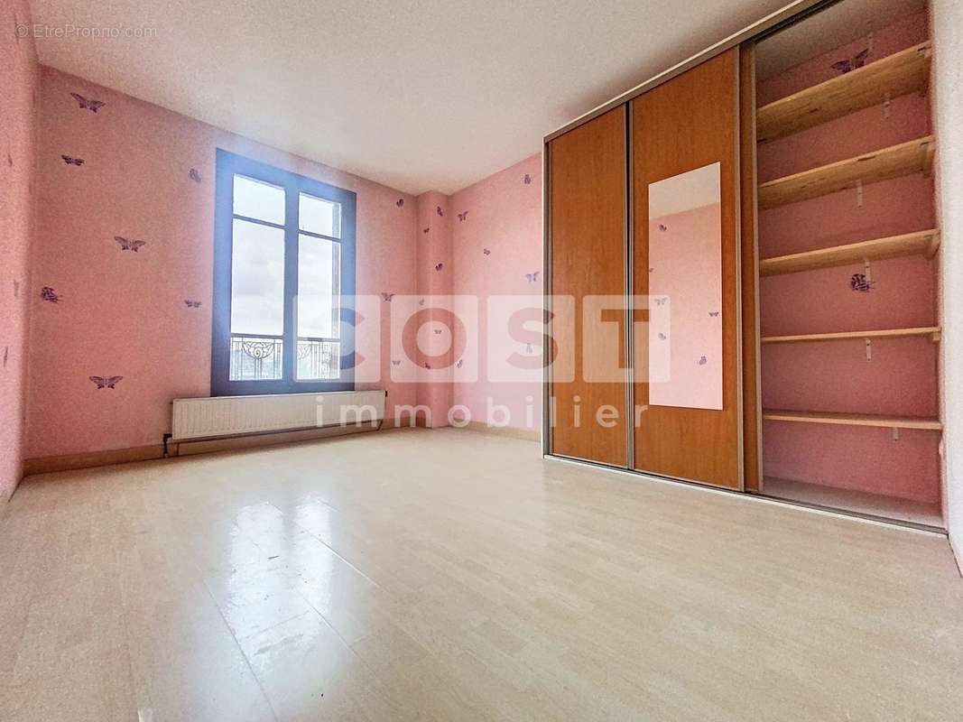 Appartement à COLOMBES