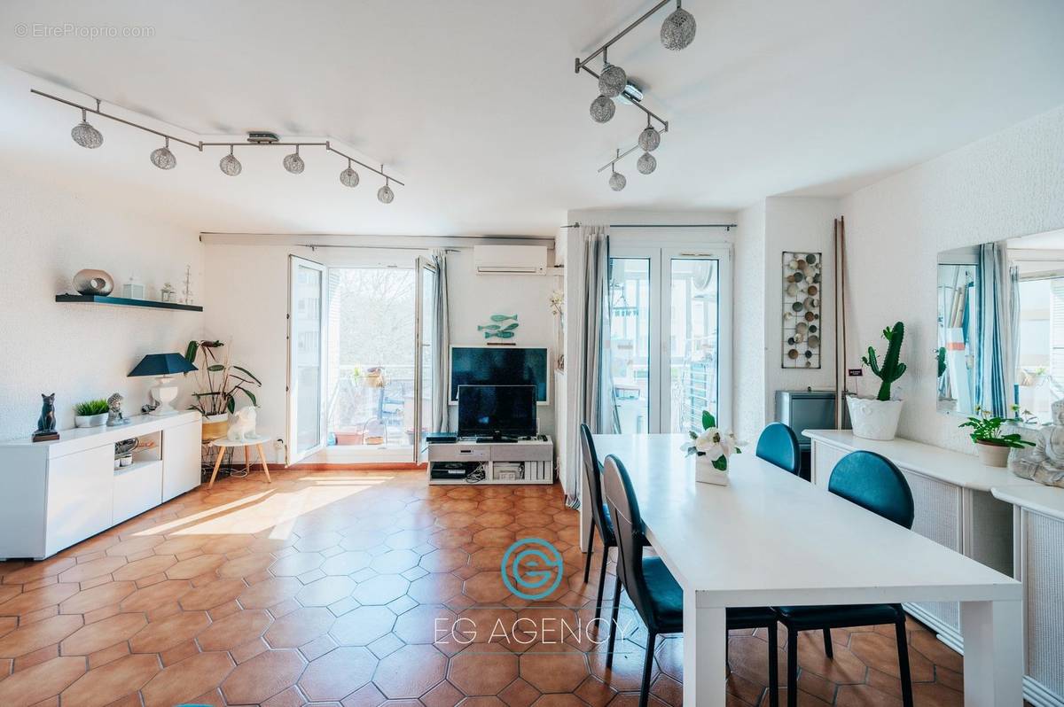 Appartement à MARSEILLE-9E