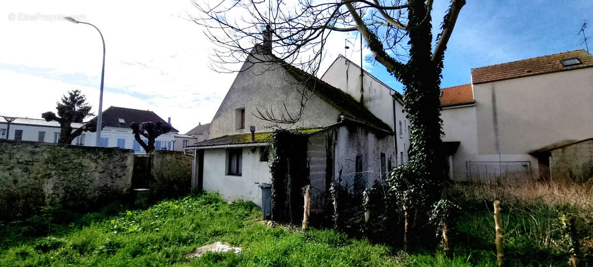 Maison à TREMBLAY-EN-FRANCE