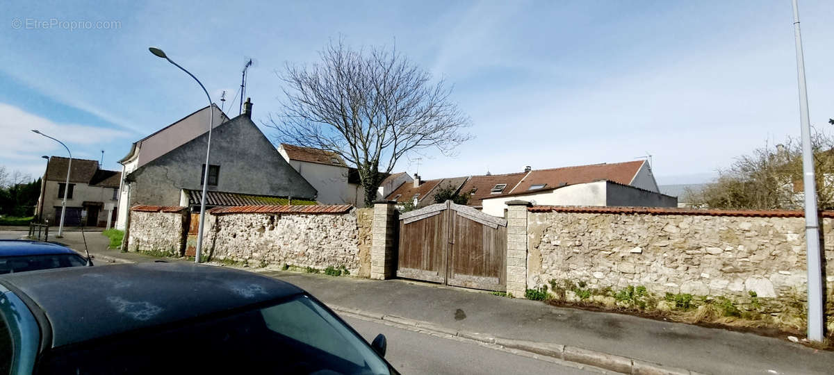 Maison à TREMBLAY-EN-FRANCE