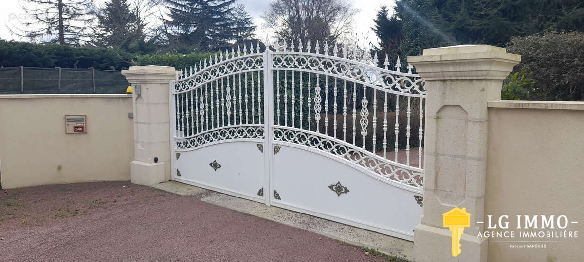 Maison à SAINT-CIERS-SUR-GIRONDE