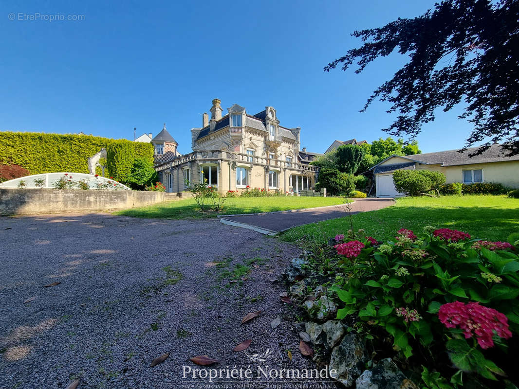 Maison à BERNAY