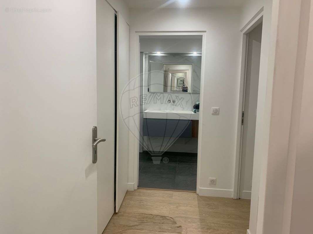 Appartement à PARIS-19E