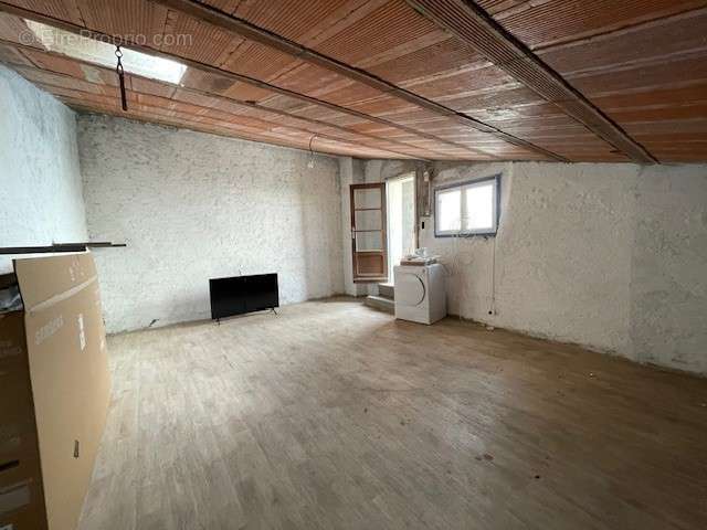   - Appartement à TOULOUGES