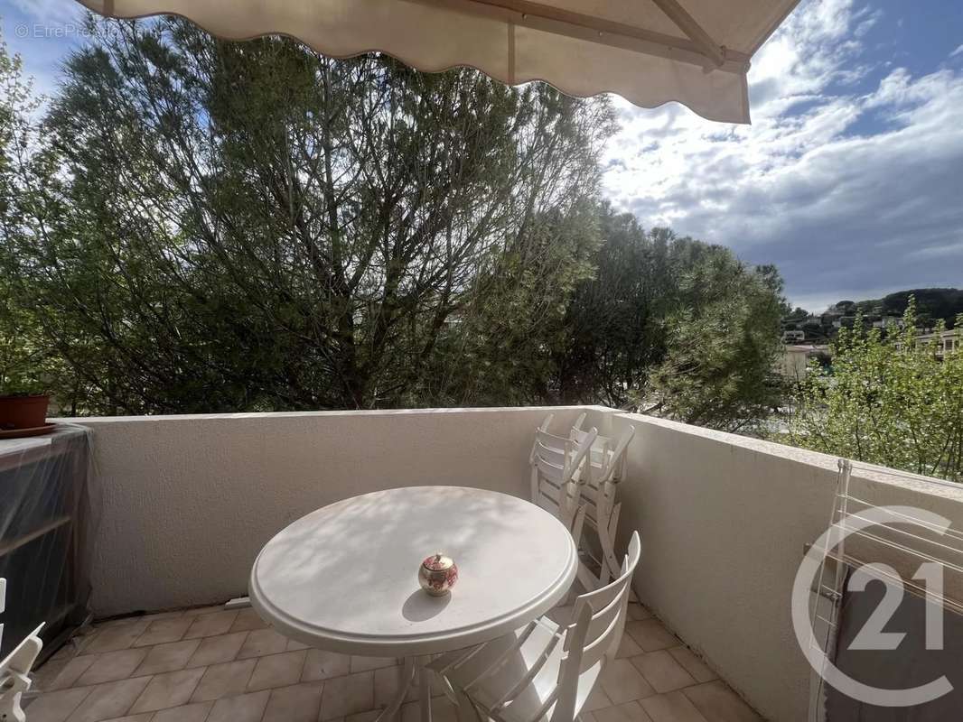 Appartement à MOUGINS