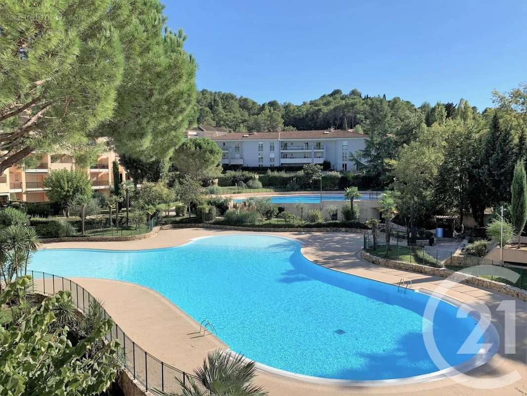 Appartement à MOUGINS