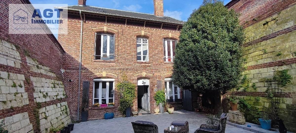 Maison à BEAUVAIS