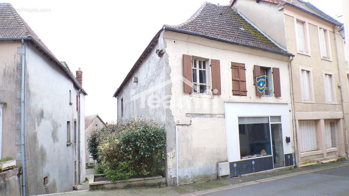 Maison à SAINT-ELOY-LES-MINES