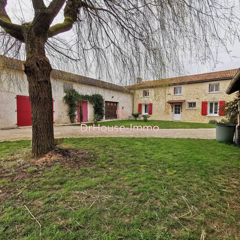 Maison à CHAUVIGNY