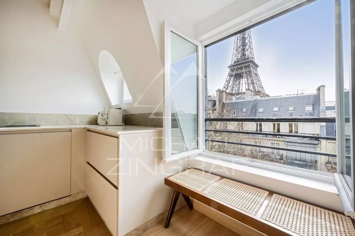 Appartement à PARIS-7E