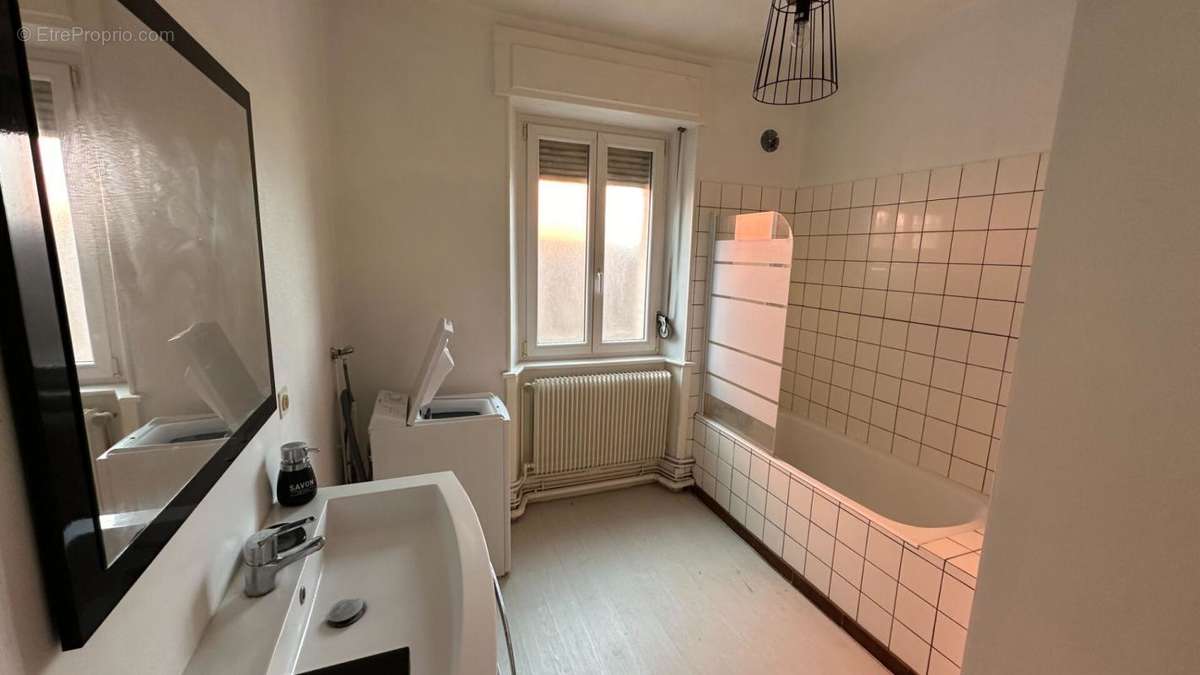 Appartement à SAINTE-SUZANNE