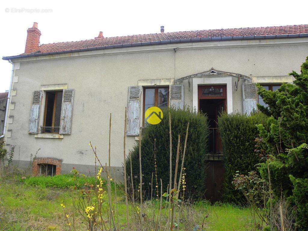 Maison à COSNE-COURS-SUR-LOIRE