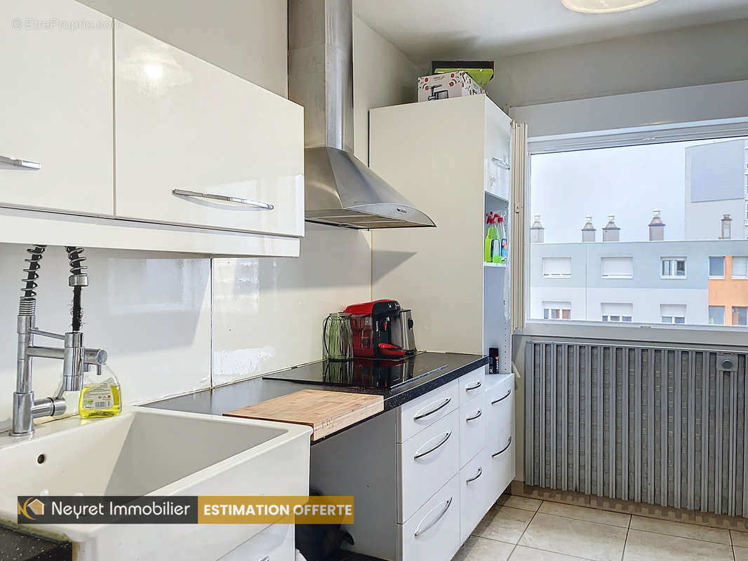 Appartement à SAINT-ETIENNE