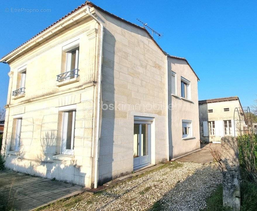 Maison à SAINT-DENIS-DE-PILE