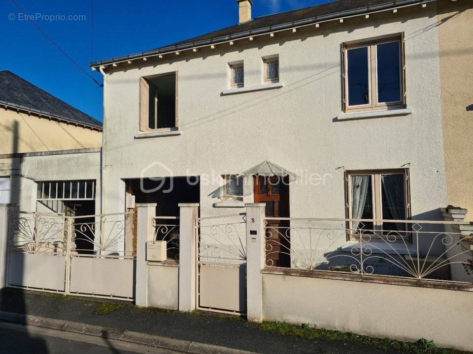 Maison à CHATELLERAULT