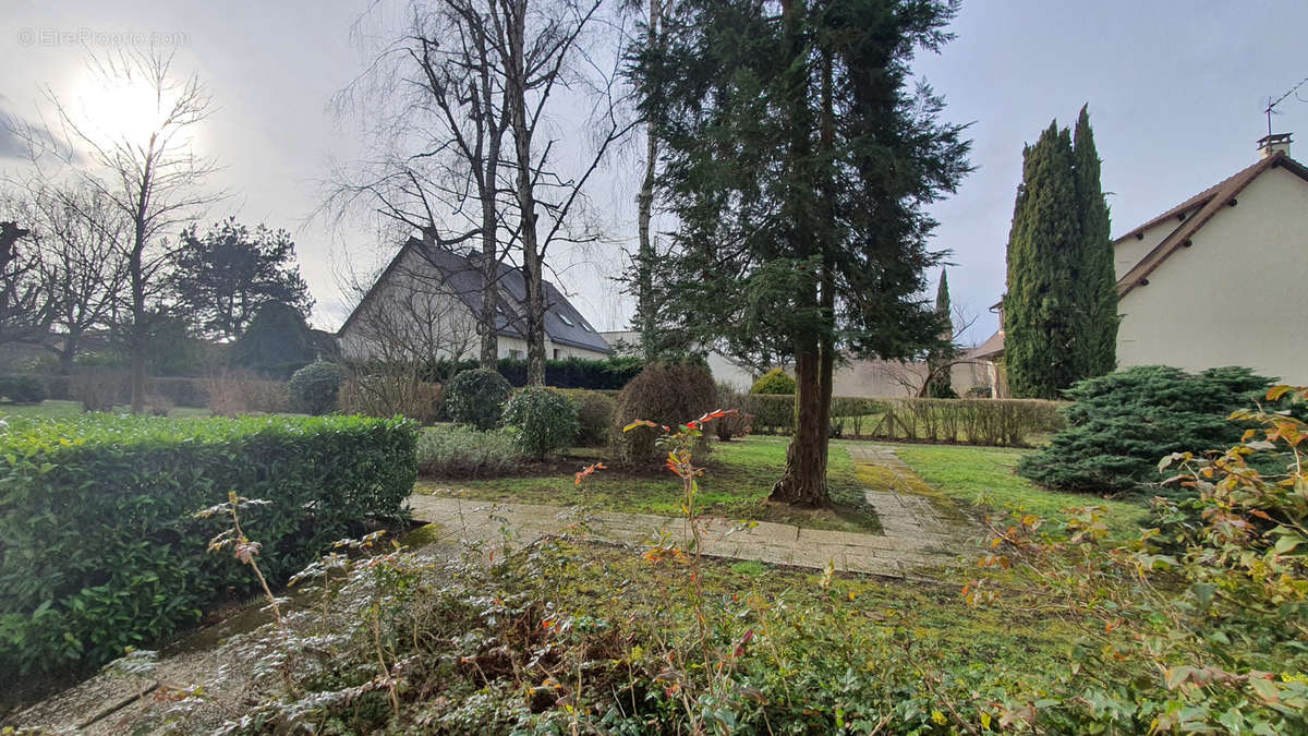 Appartement à RUEIL-MALMAISON