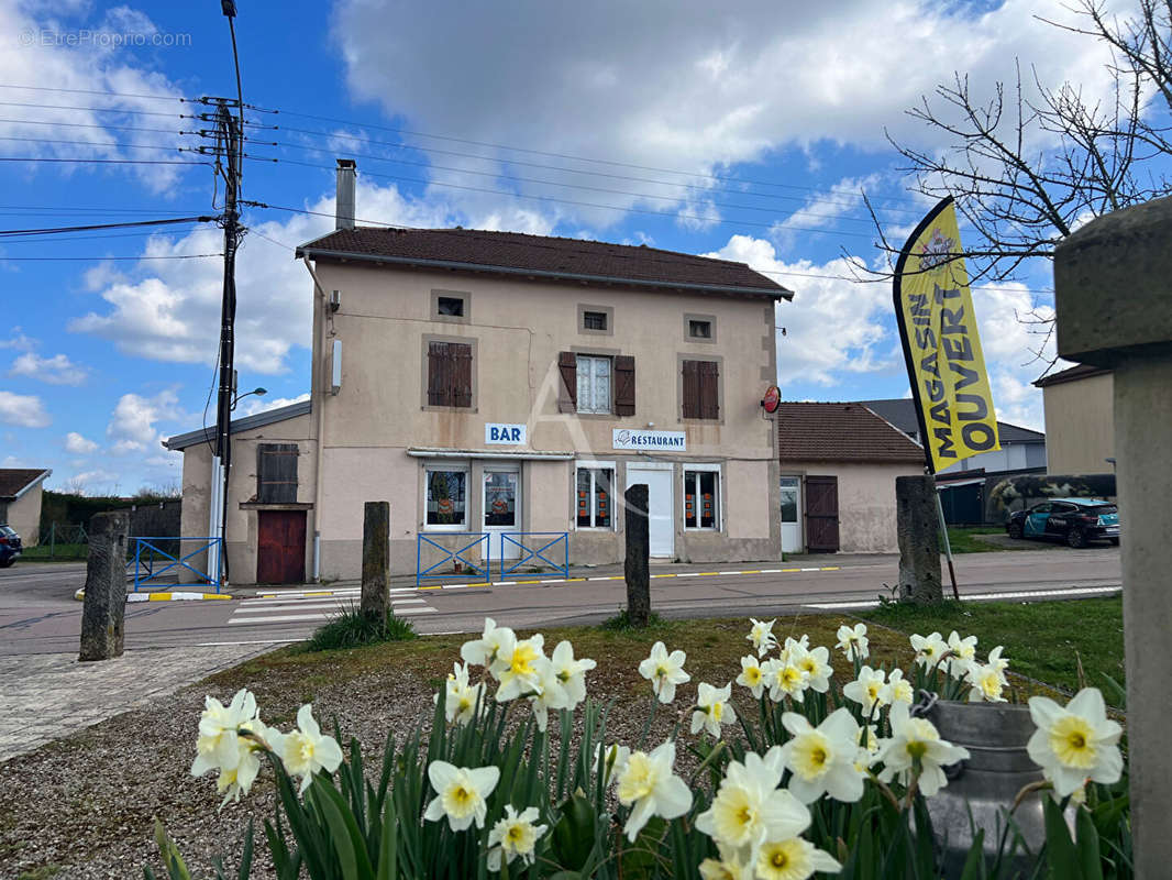 Appartement à LES FORGES