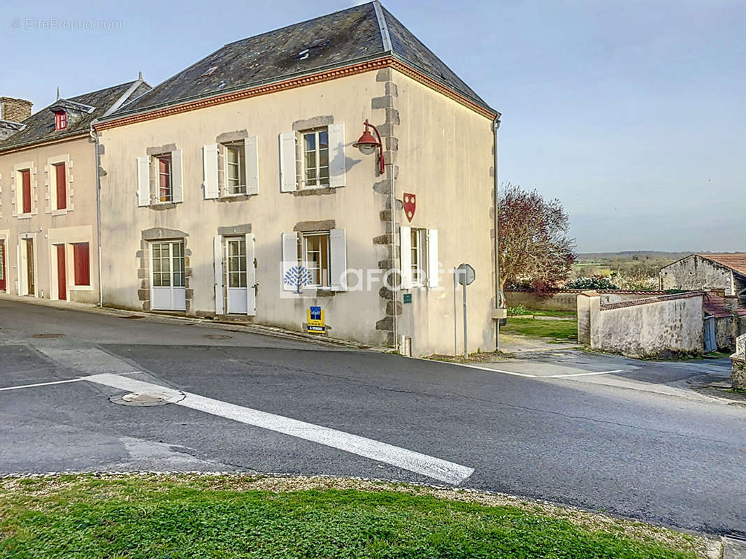 Maison à GOURGE