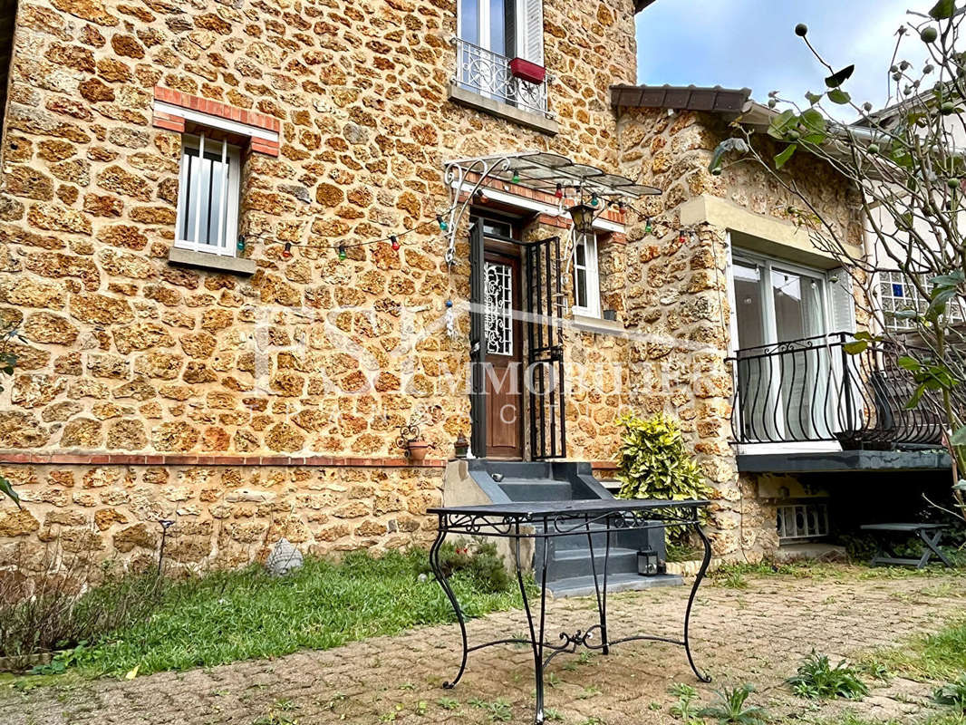 Maison à SAINT-LEU-LA-FORET