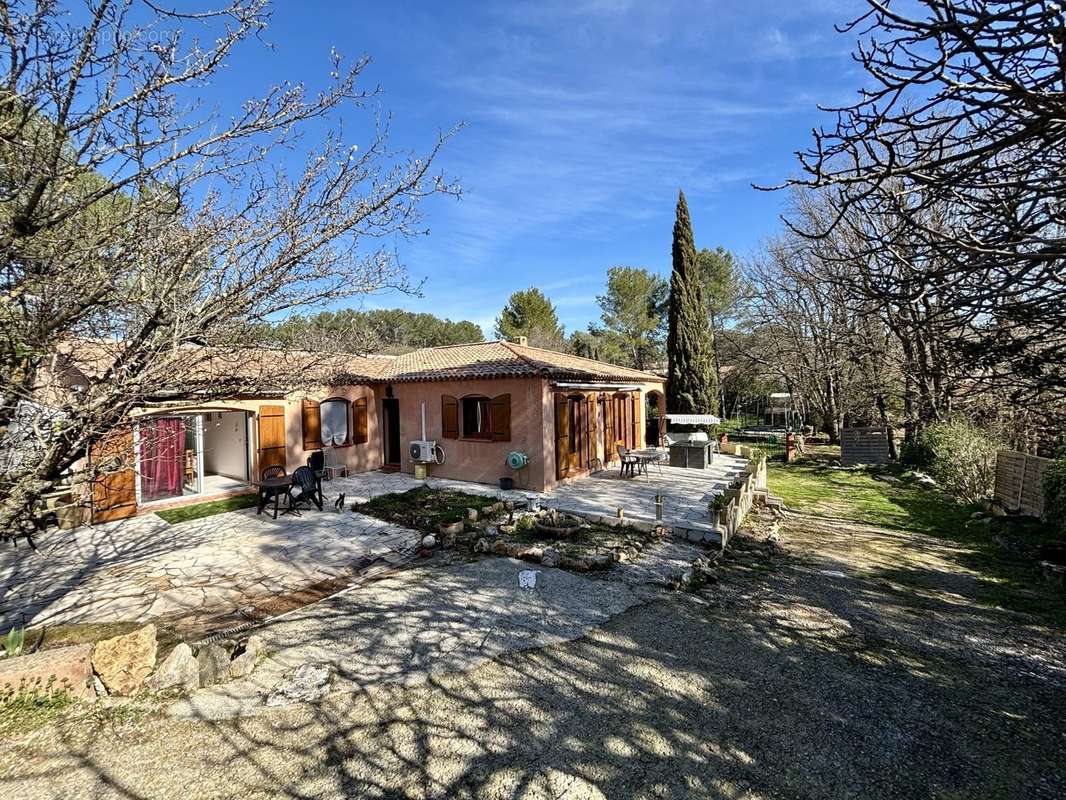 Maison à TRANS-EN-PROVENCE