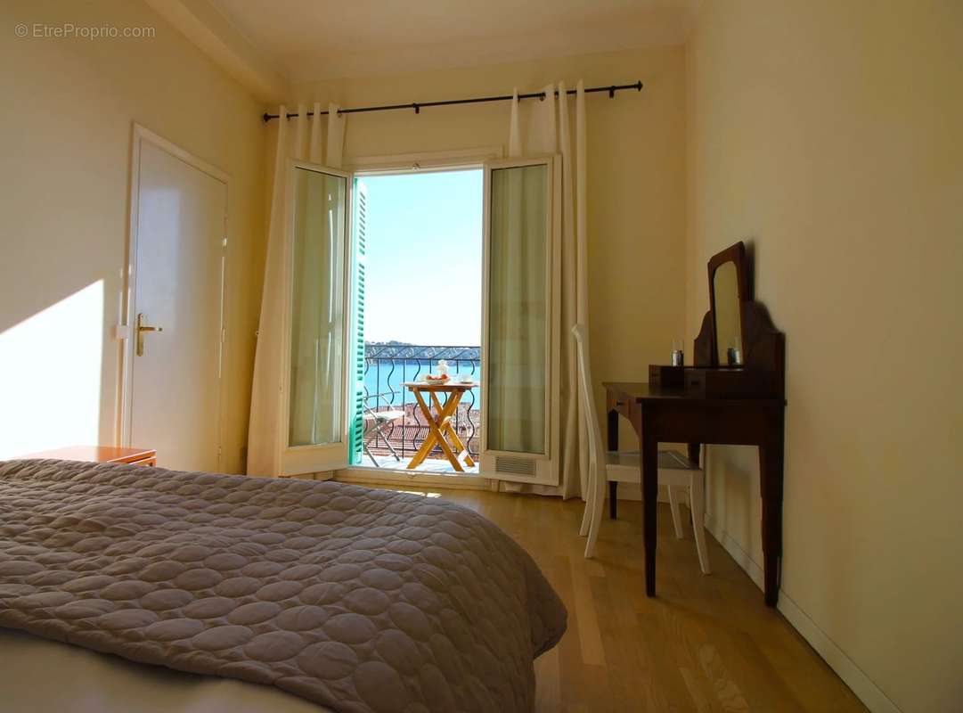 Appartement à VILLEFRANCHE-SUR-MER