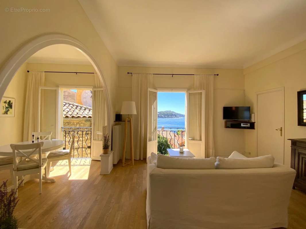 Appartement à VILLEFRANCHE-SUR-MER