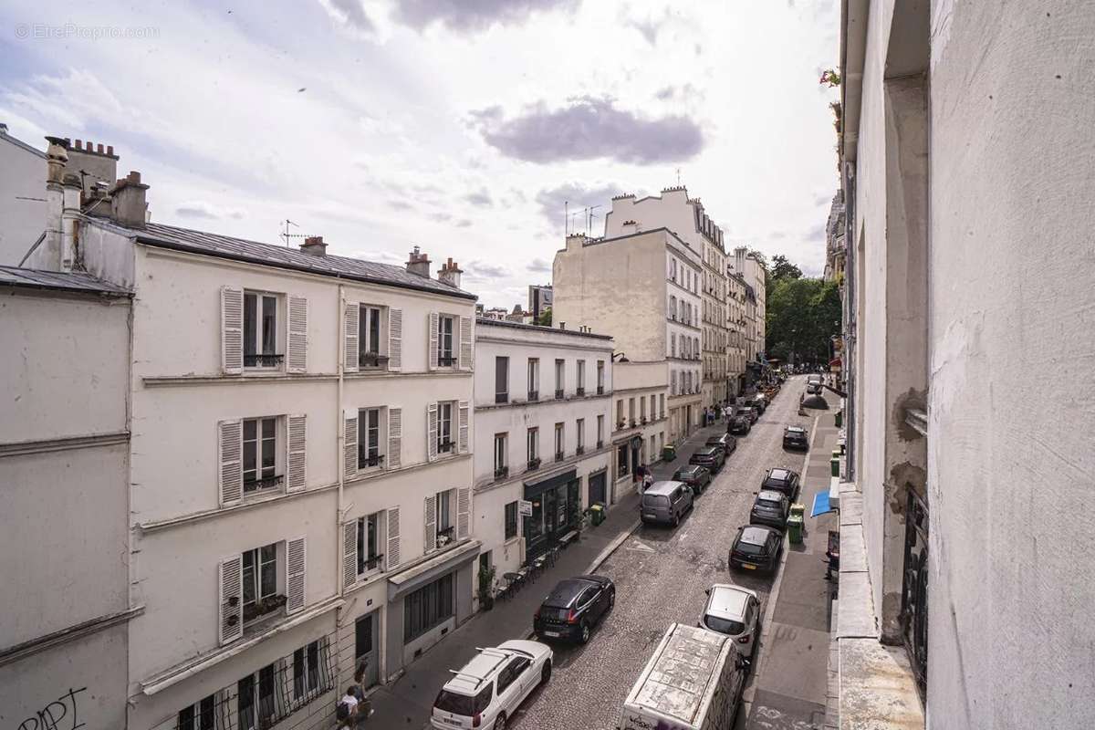 Appartement à PARIS-18E